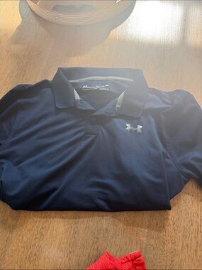 Under Armour boys  Polo Shirt - Navy with Silver Logo- youth xl